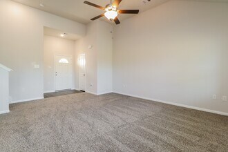 14725 Country Club Dr in Beaumont, TX - Building Photo - Building Photo