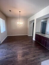 9219 Crowell Dr in Elk Grove, CA - Building Photo - Building Photo