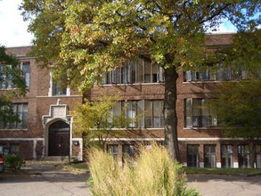 Parkway Apartments in Covington, KY - Building Photo - Building Photo