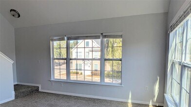 5611 Bidwell Pkwy in Sarasota, FL - Building Photo - Building Photo