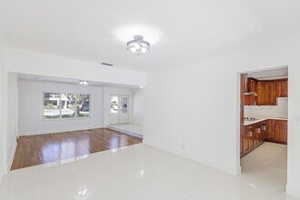 2810 NE 60th St in Fort Lauderdale, FL - Building Photo - Building Photo
