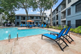 The Huxley at Medical Center in Houston, TX - Building Photo - Building Photo