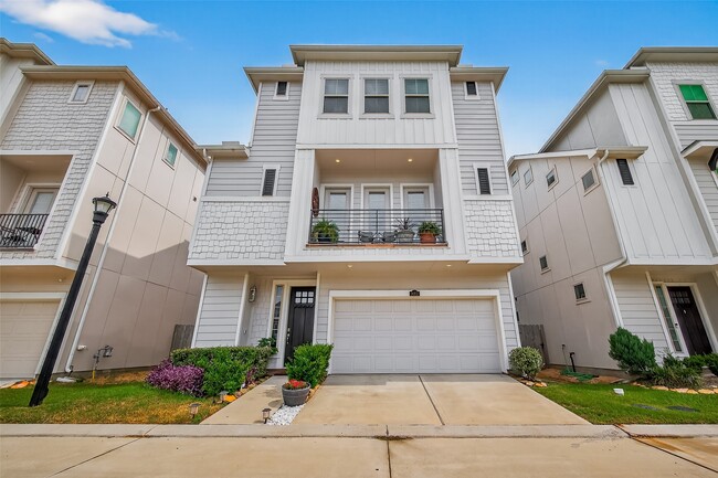 property at 2013 Kirby Landing Dr