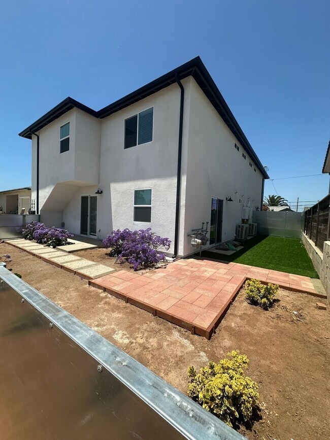 property at 202-204 Calla Ave