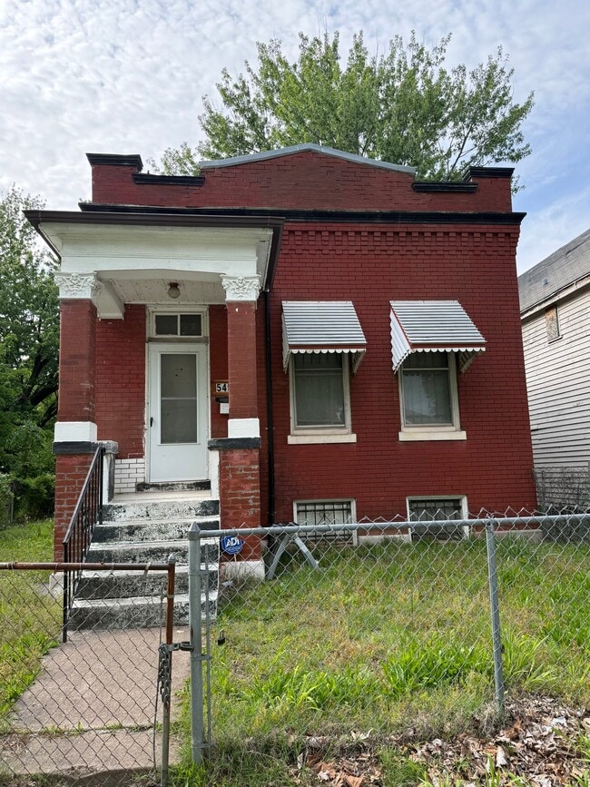 property at 5457 Geraldine Ave