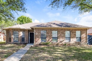 1029 Primrose St in Mesquite, TX - Building Photo