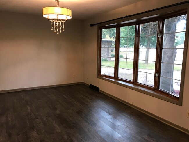 412 Colby Ct in Janesville, WI - Building Photo - Building Photo