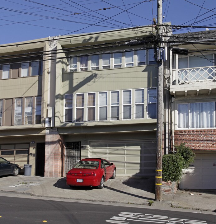 743 Hillside Blvd in Daly City, CA - Building Photo