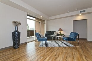 17 Valley Pl, Unit 203