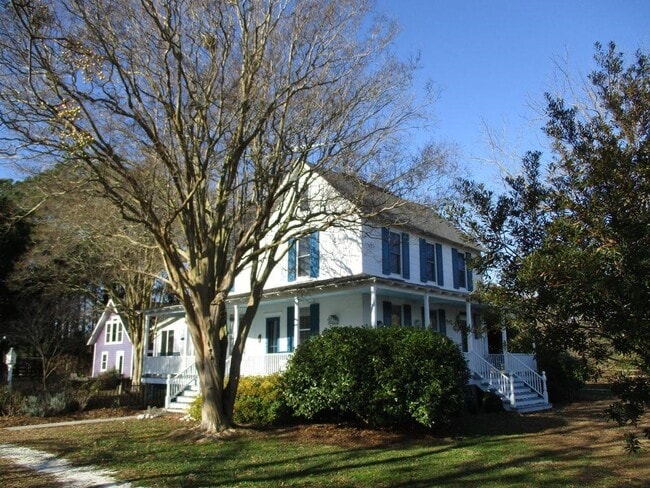 14262 Shore Dr in Harborton, VA - Building Photo - Building Photo