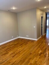 2229 W Wellington Ave in Chicago, IL - Building Photo - Building Photo
