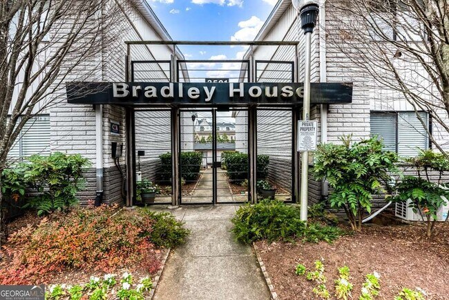 3501 Roswell Rd NE in Atlanta, GA - Building Photo - Building Photo