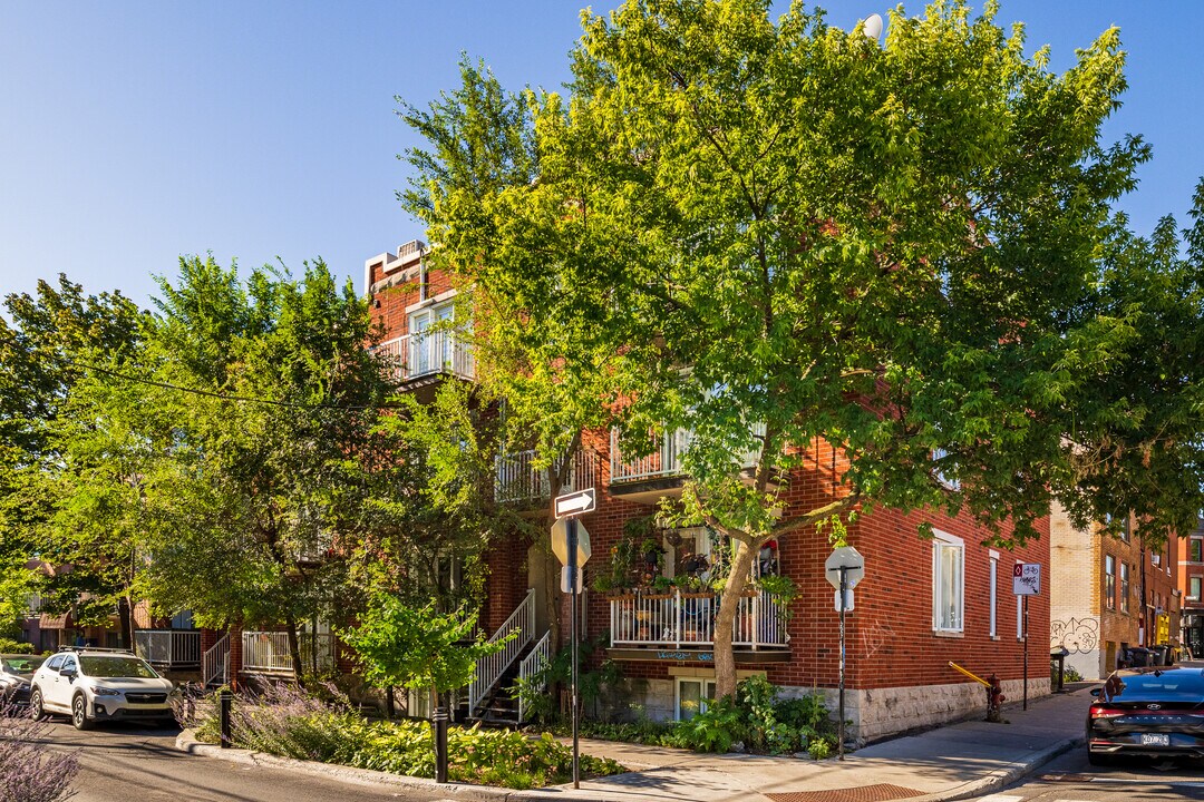 4680-4690 Rue Saint-Dominique in Montréal, QC - Building Photo