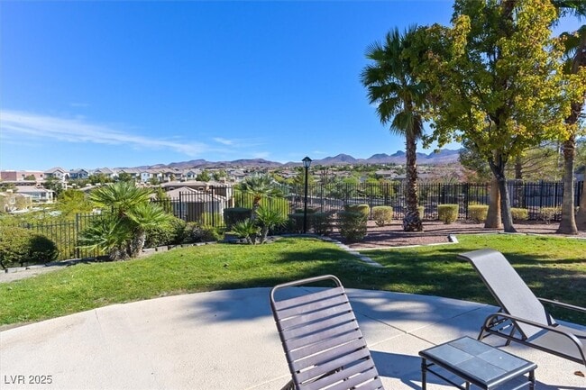 2900 Sunridge Heights Pkwy in Henderson, NV - Building Photo - Building Photo