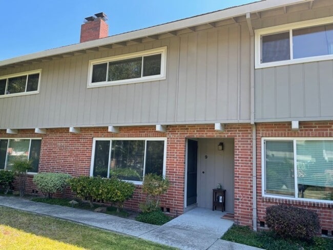 property at 2135 Ascot Dr