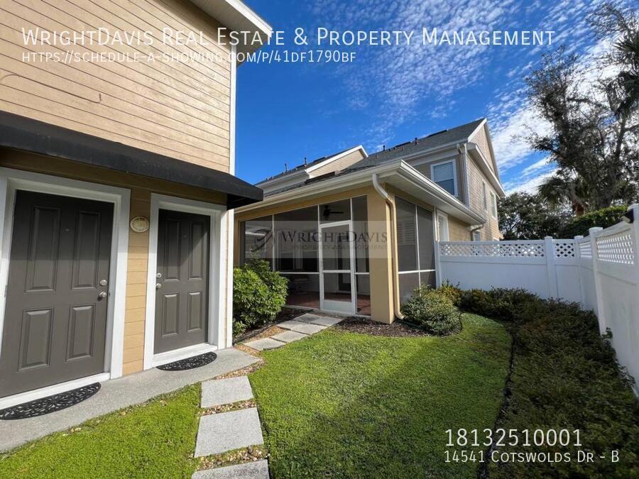 14541 Cotswolds Dr in Tampa, FL - Building Photo