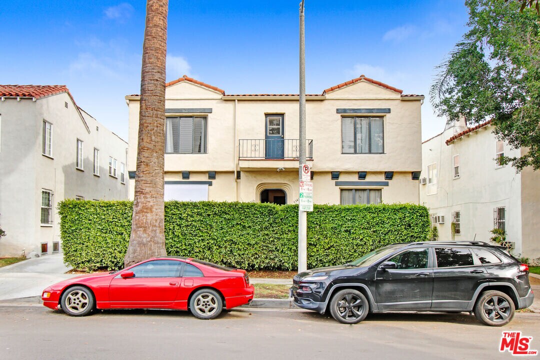 434 N Ogden Dr in Los Angeles, CA - Foto de edificio