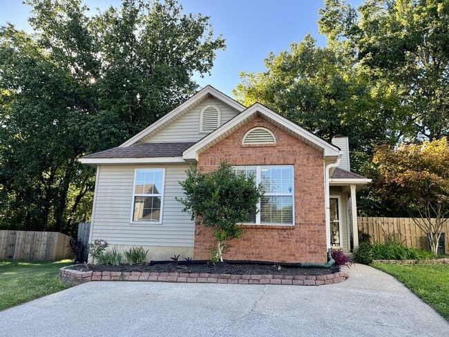 property at 5813 Avalon Ct