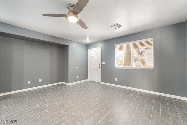 11981 Fairfax Ridge St