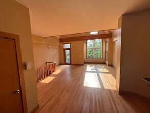 2642 N Wilton Ave, Unit 3 in Chicago, IL - Foto de edificio - Building Photo