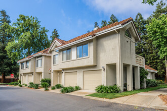 Kildara in Dublin, CA - Foto de edificio - Building Photo