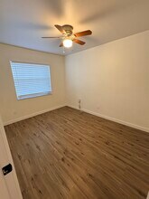 2825 E Clark St in Tampa, FL - Building Photo - Building Photo