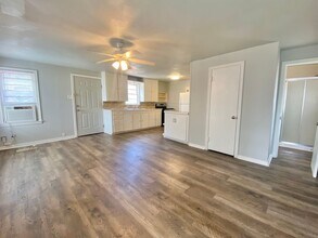 2420 33rd St in Lubbock, TX - Building Photo - Building Photo