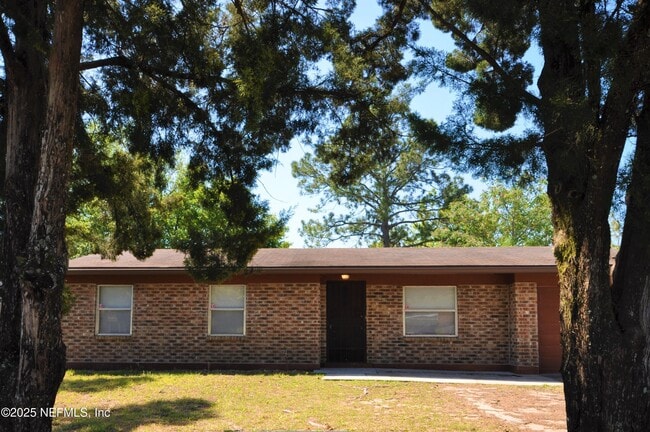 property at 10930 Whitly Ct
