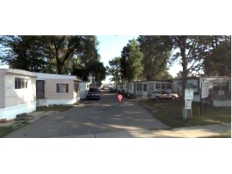 Twin Pines Mobile Home Park in Warren, MI - Foto de edificio