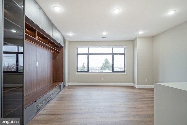 property at 4432 Wingate St