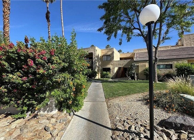 property at 5300 E Waverly Dr
