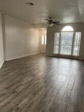 2211 Garrett Dr in Killeen, TX - Building Photo - Building Photo