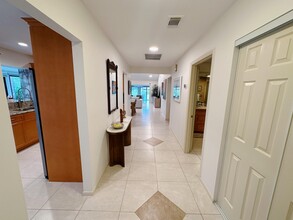 21708 Tall Palm Cir in Boca Raton, FL - Foto de edificio - Building Photo