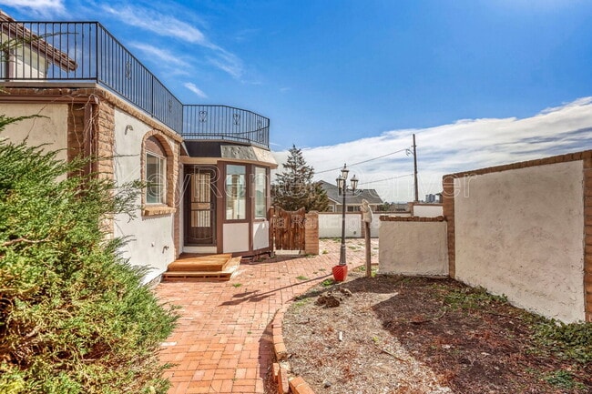 990 Beech St in Golden, CO - Building Photo - Building Photo