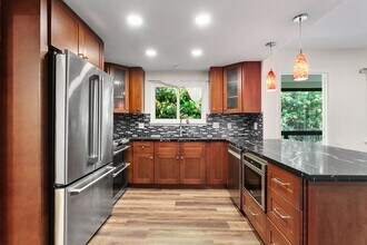 836 Ronda Sevilla in Laguna Woods, CA - Building Photo - Building Photo