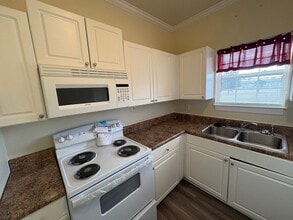 155 Yvon St in Odenville, AL - Building Photo - Building Photo