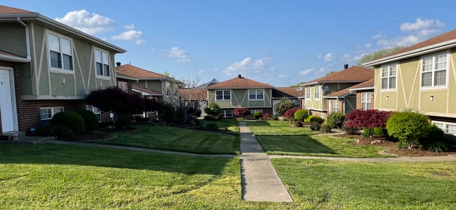 2816 Independence St, Unit 1 in Cape Girardeau, MO - Foto de edificio - Building Photo