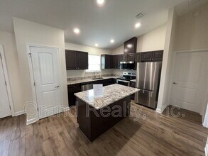 4004 Roxies Ln in Milton, FL - Building Photo - Building Photo