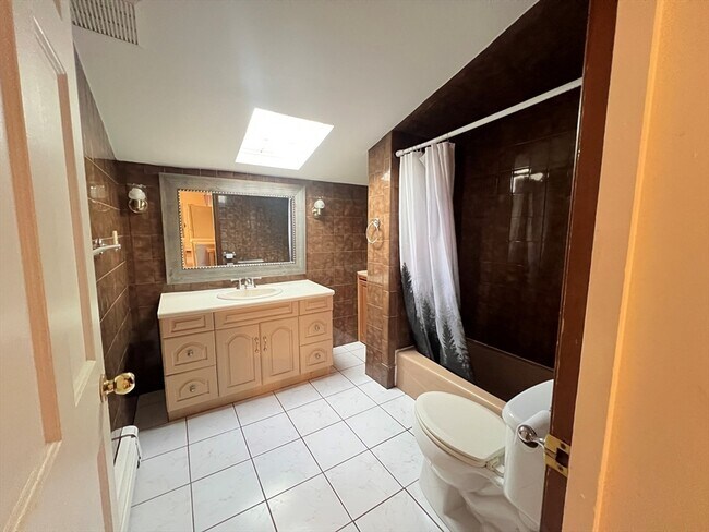 property at 14 Nelson St