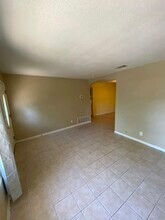 401 Philco Dr in Austin, TX - Building Photo - Building Photo