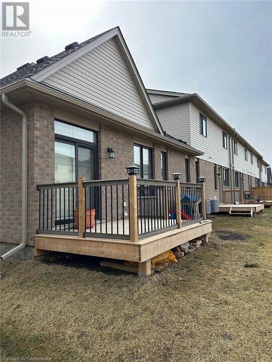 65 Keba Cres in Tillsonburg, ON - Building Photo