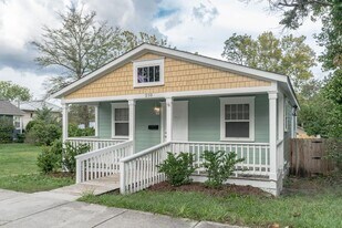 210 N 10th St in Wilmington, NC - Building Photo