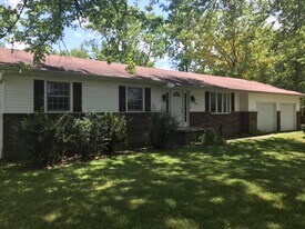 11546 Hurricane Rd in Carterville, IL - Building Photo