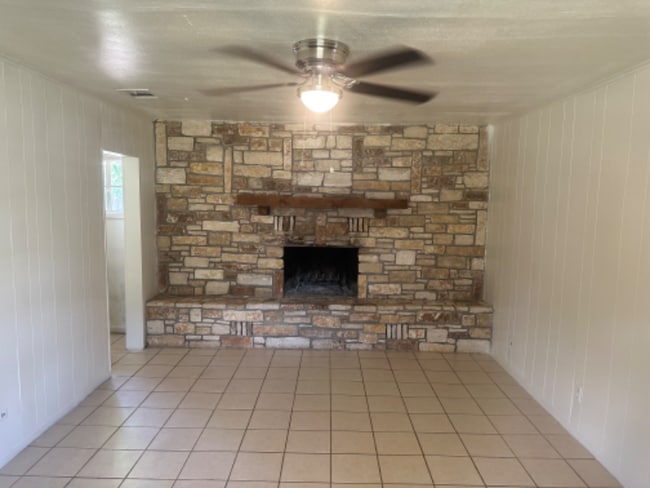 1304 Progress St in San Marcos, TX - Building Photo - Building Photo