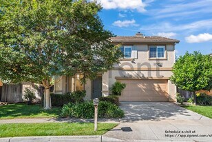 8911 Church St in Gilroy, CA - Building Photo