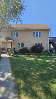 5230 S Lockwood Ave, Unit 2R Apartments