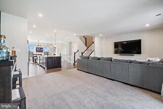 10046 American Pharoah Ln in Laurel, MD - Building Photo - Building Photo