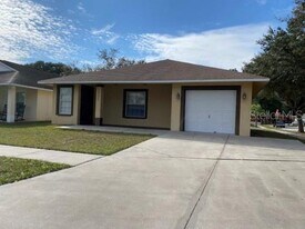 10228 Summerview Cir in Riverview, FL - Building Photo