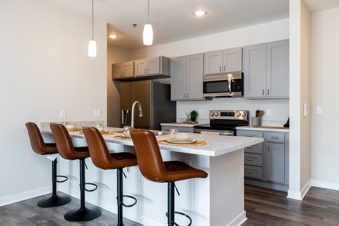 The Belleview - Student Friendly Housing in Kansas City, MO - Building Photo