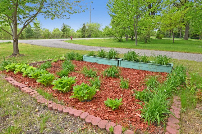 32584 River Vista Ln in St. Cloud, MN - Building Photo - Building Photo